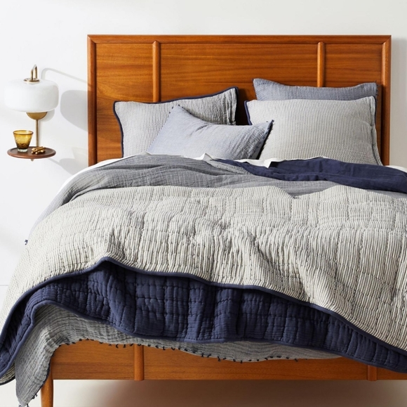 Anthropologie Bedding Anthropologie Reversible Airy Gauze Duvet